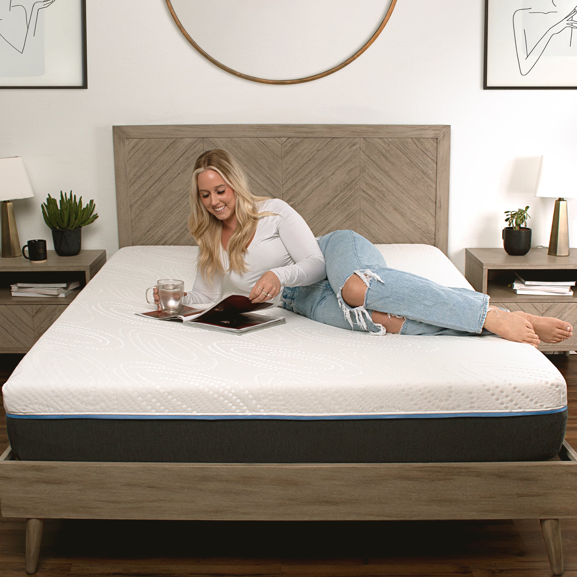 eLux Signature 10-inch gel memory foam mattress, white cover, product photo from eLuxury