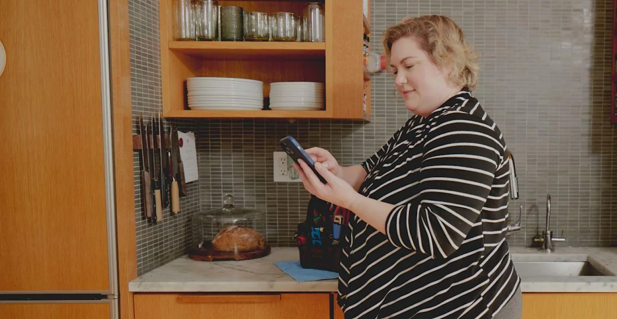 A customer booking a task on the TaskRabbit app, from the TaskRabbit website